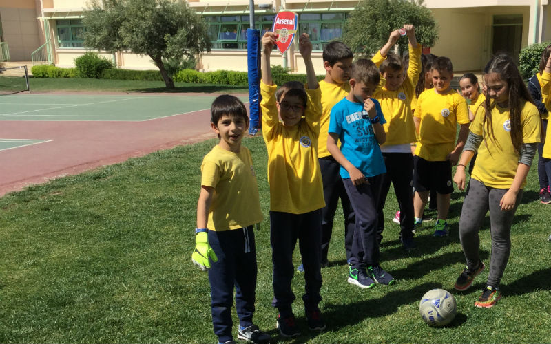 WE LOVE FOOTBALL AND… LEARNING ENGLISH THROUGH FOOTBALL!