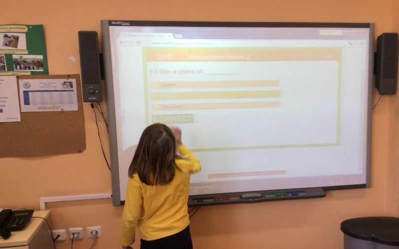 PRACTISING UNCOUNTABLE NOUNS THROUGH 'ROAD TO GRAMMAR JUNIOR'