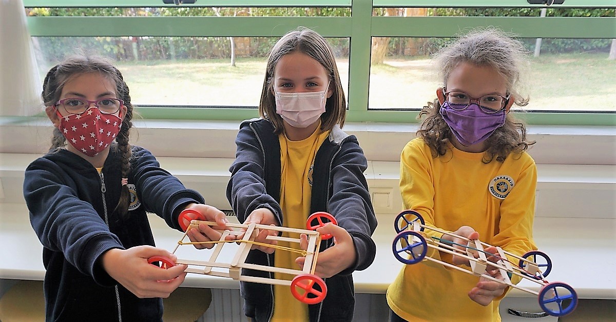 STEM: ΑΥΤΟΚΙΝΗΤΑ ΠΟΥ ΚΙΝΟΥΝΤΑΙ ΜΕ ΛΑΣΤΙΧΑ